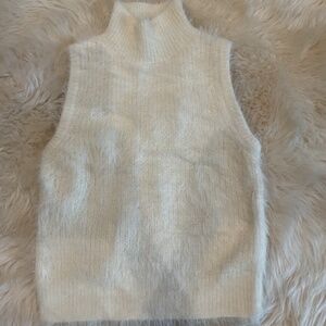 Jessica Simpson Sleeveless Sweater Cream Size Small